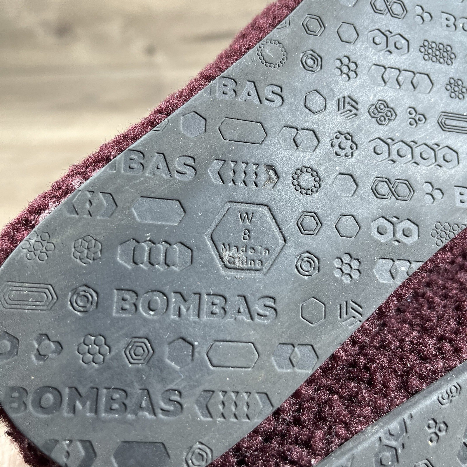 BOMBAS Sunday Slipper Cherry Chocolate Sherpa Fleece Slip On Womens Size 8