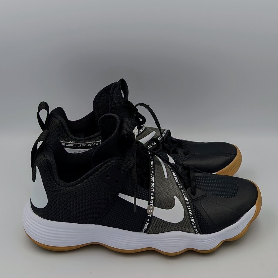 Size 10.5 Nike React HyperSet Volleyball Shoes Black/White Gum CI2955-010 unisex