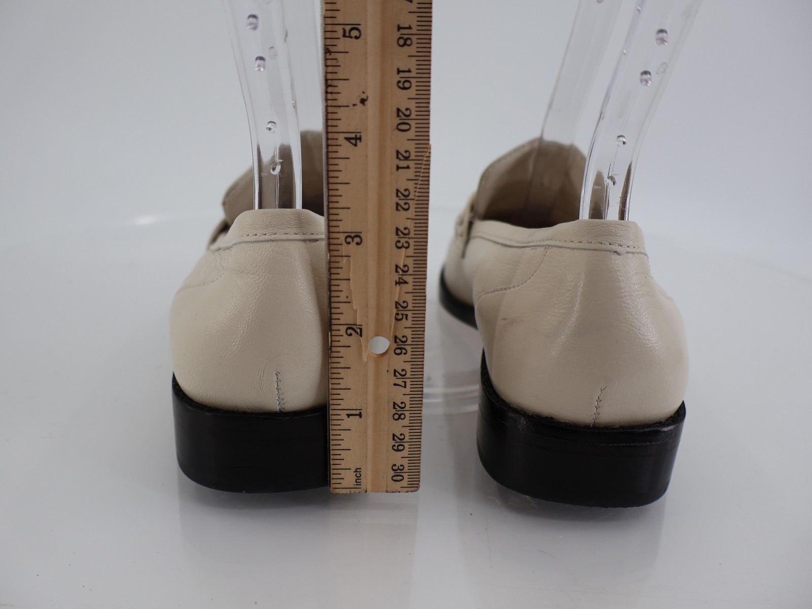 Larroude Patricia Penny Loafer Ivory Leather Gold Chain Size 5.5 Slip On Shoes