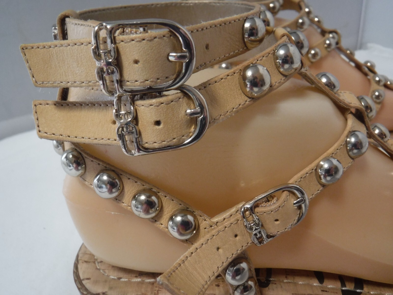 PF2 Sam Edelman Eavan Tan Nude Gold Studded Strappy Thong Sandals Sz 7 M Women’s