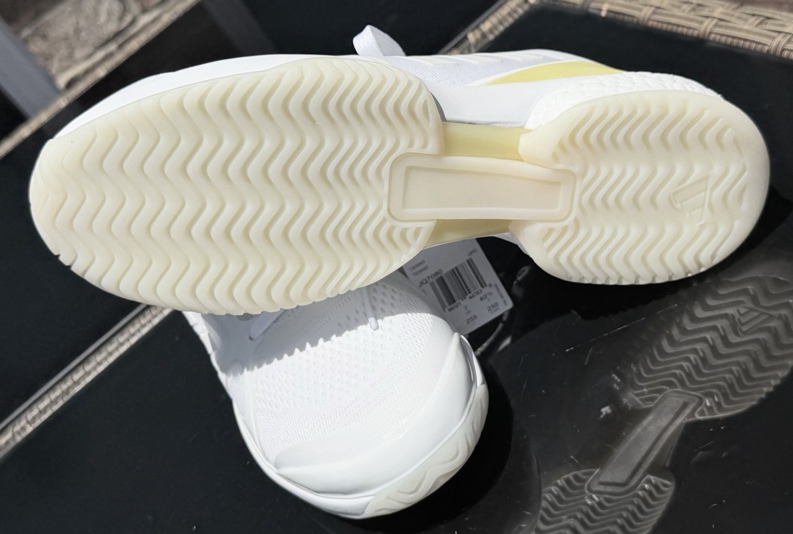 Adidas Avaluxe Tennis Shoes Women’s US 8.5 White Yellow Boost JQ7080 NWT
