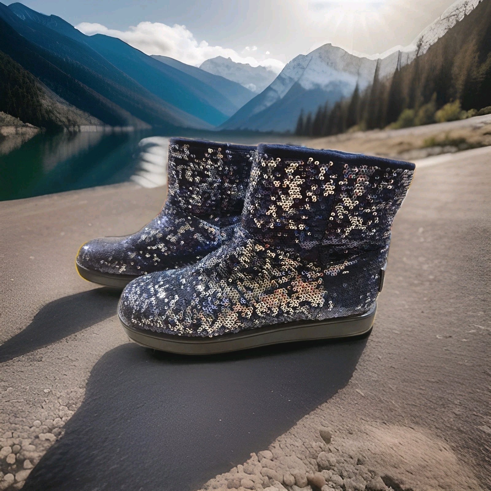 Australian Classic Blue Silver Flip Sequin Boots With Faux Fur Lining Sz 6.5 M