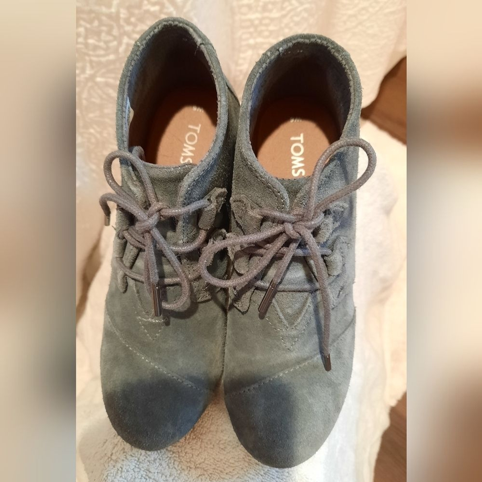 Tom’s Booties Womans 6 Gray Kala Suede Wedge Classic Outdoor Party Casual Boho
