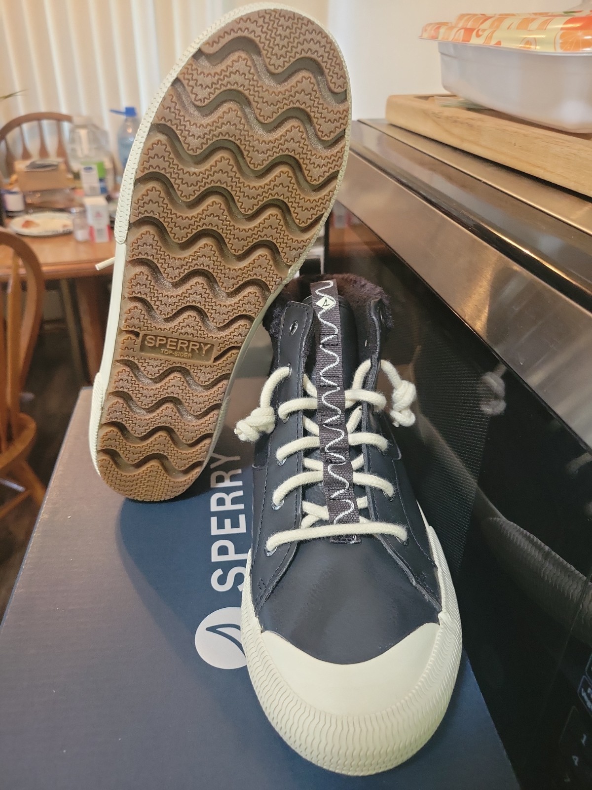 Sperry Women’s Pier Wave Storm Chukka Black Water-Resistant Sneaker Bootie 8.5W