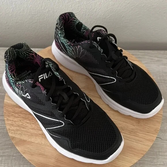 FILA Memory Panorama 8 Air Mesh Sneaker – sz 12 m 735008