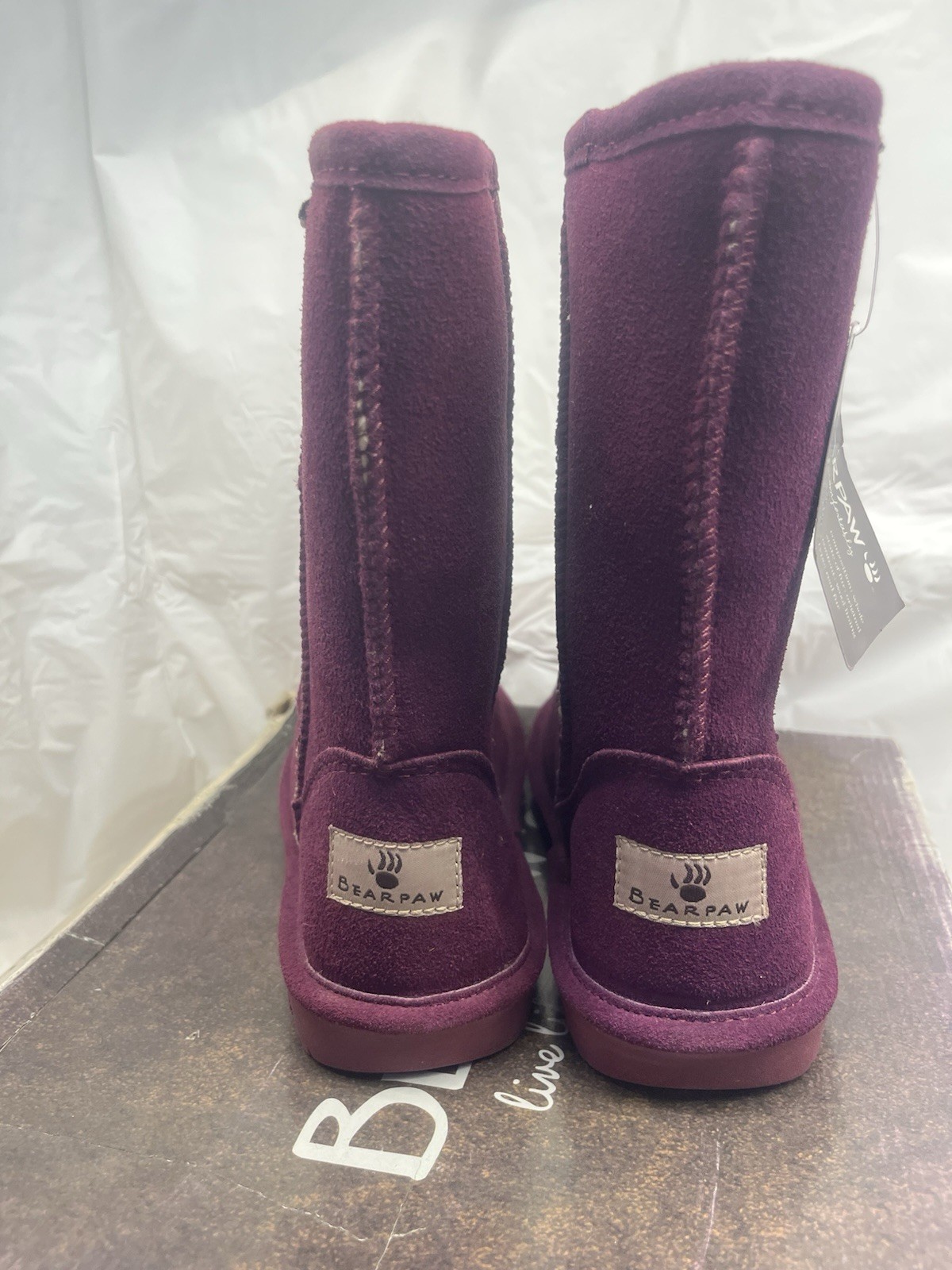Vintage Women Bearpaw Emma Short Boysenberry 608 W.