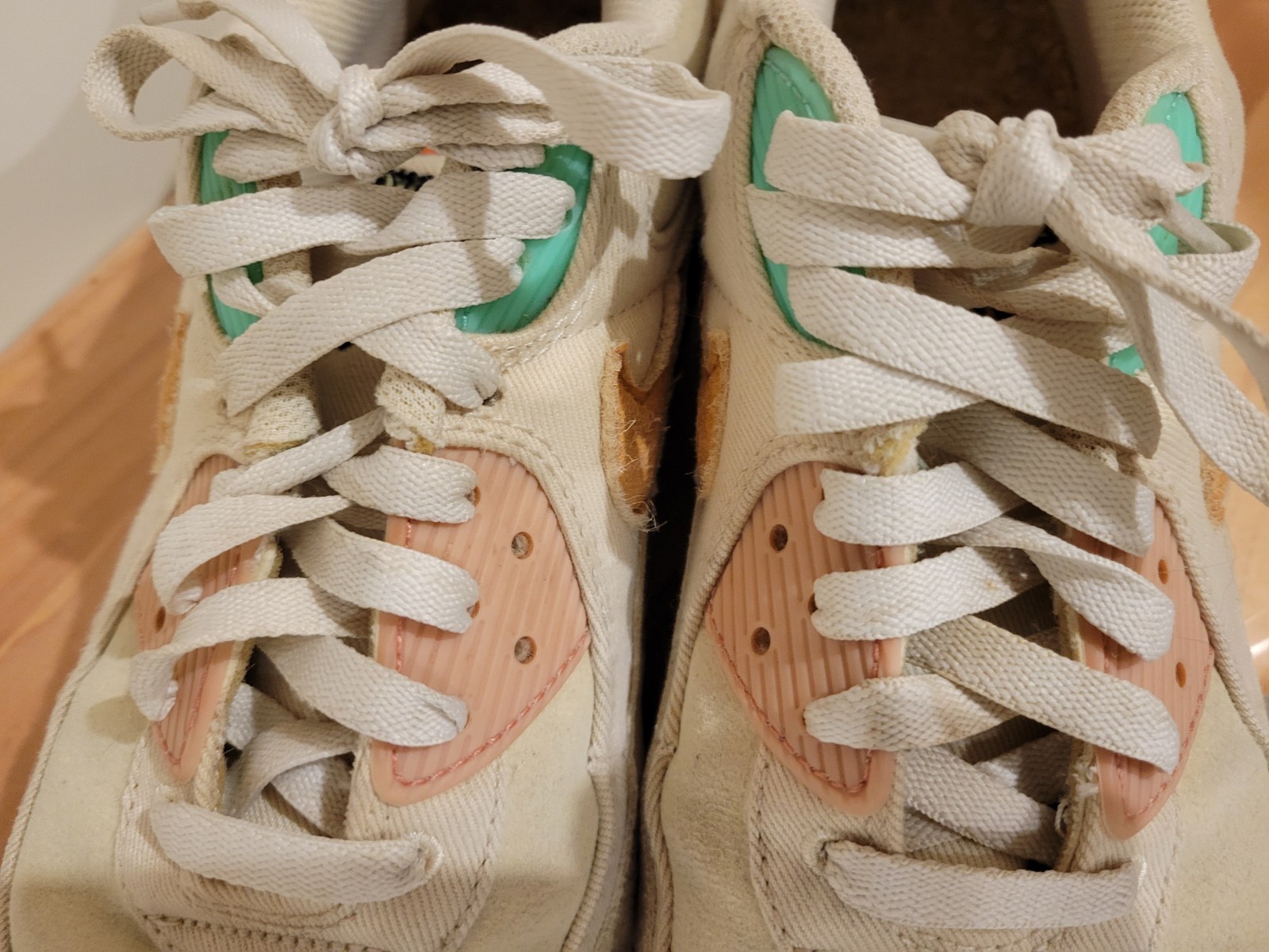 Nike Air Max 90 Happy Pineapple Sneakers Women’s Size 9 DC-5211-100