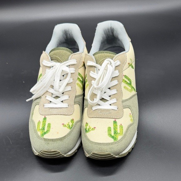 INKKAS Cactus Print Sneakers Women Size 7 US Women 5 US Men Green Tan Lace Up