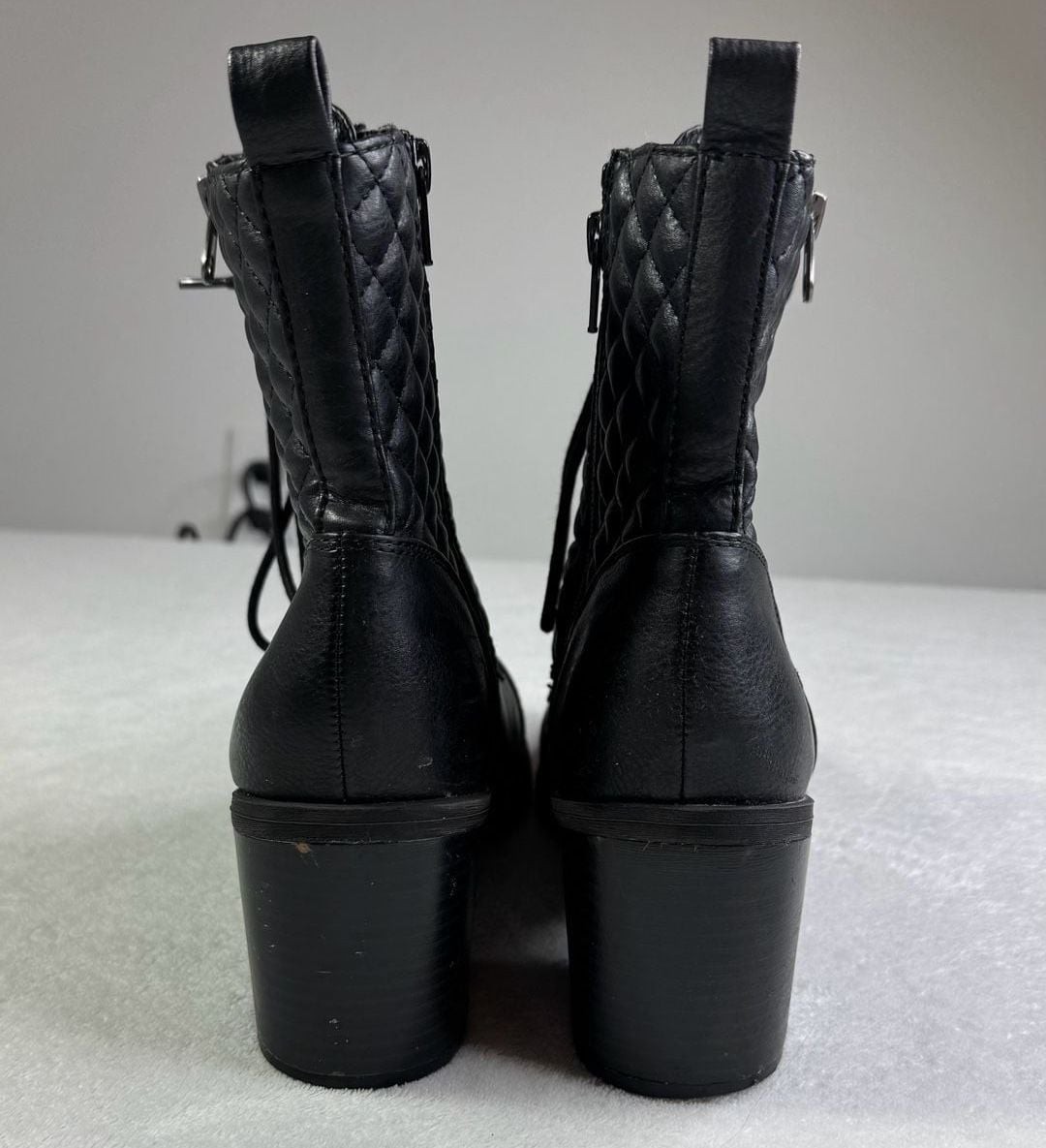 White Mountain Dorsett Women’s Quilted Lace-Up Combat Boots
