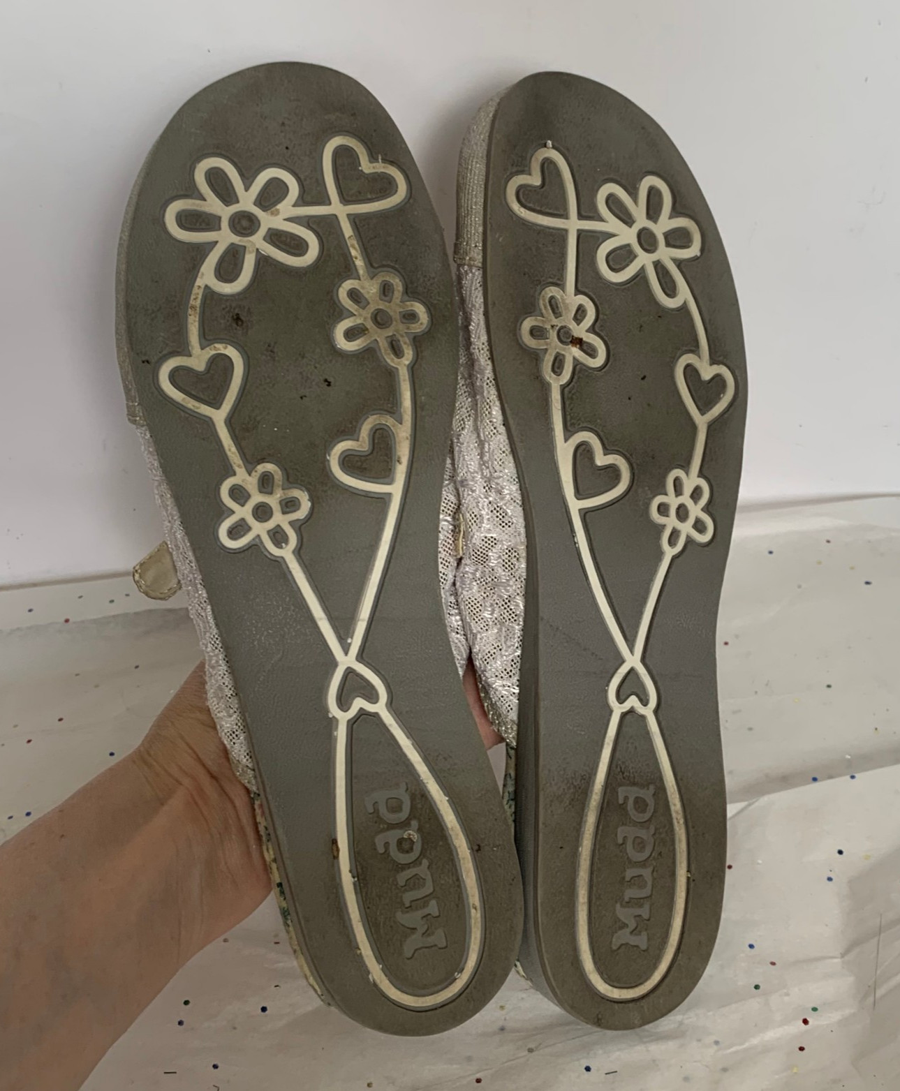 Mudd Vintage Y2K Mary Jane Ballet Flat Mules Silver White Lace Floral – Sz 7.5