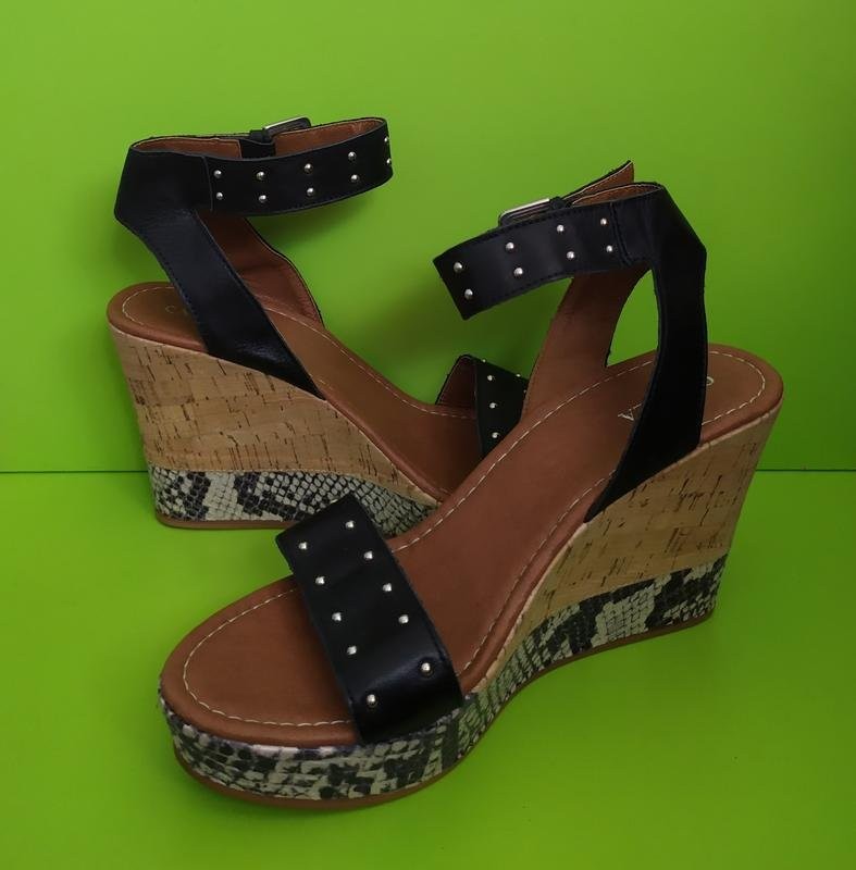 Women Carvela heels black synthetic leather 40