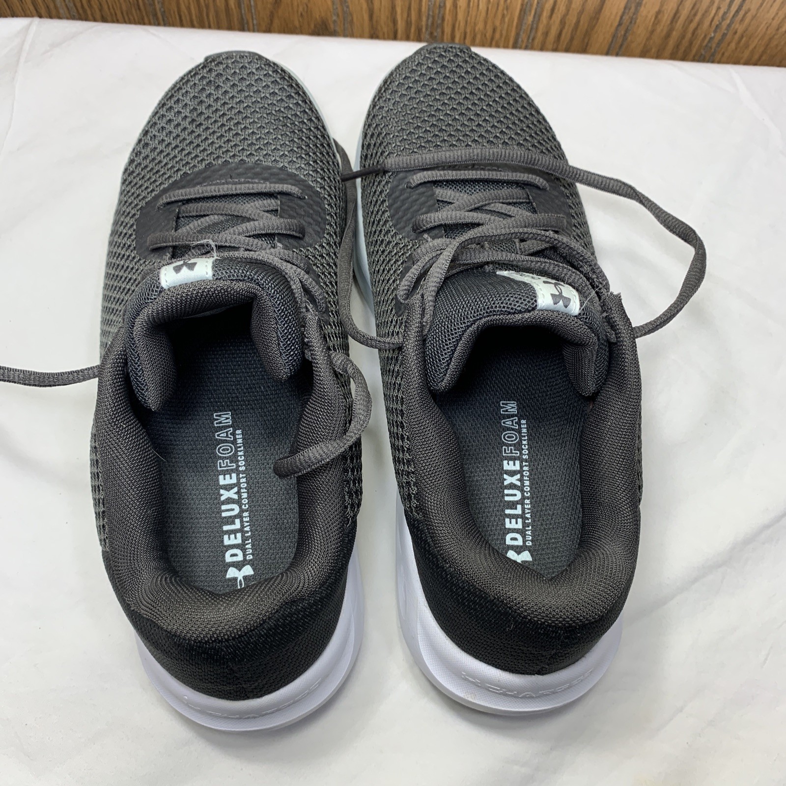 Under Armour Women CHARGED ASSERT Grey Running Shoes Size 8.5 Deluxe Foam