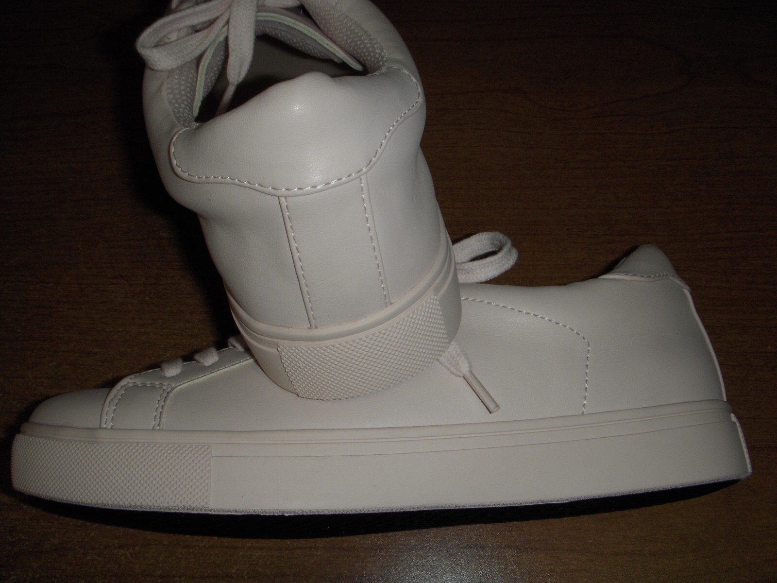 Isaac Mizrahi Live Matte Lace-Up Retro Sneakers Women’s US 7.5 M Pink Whisper