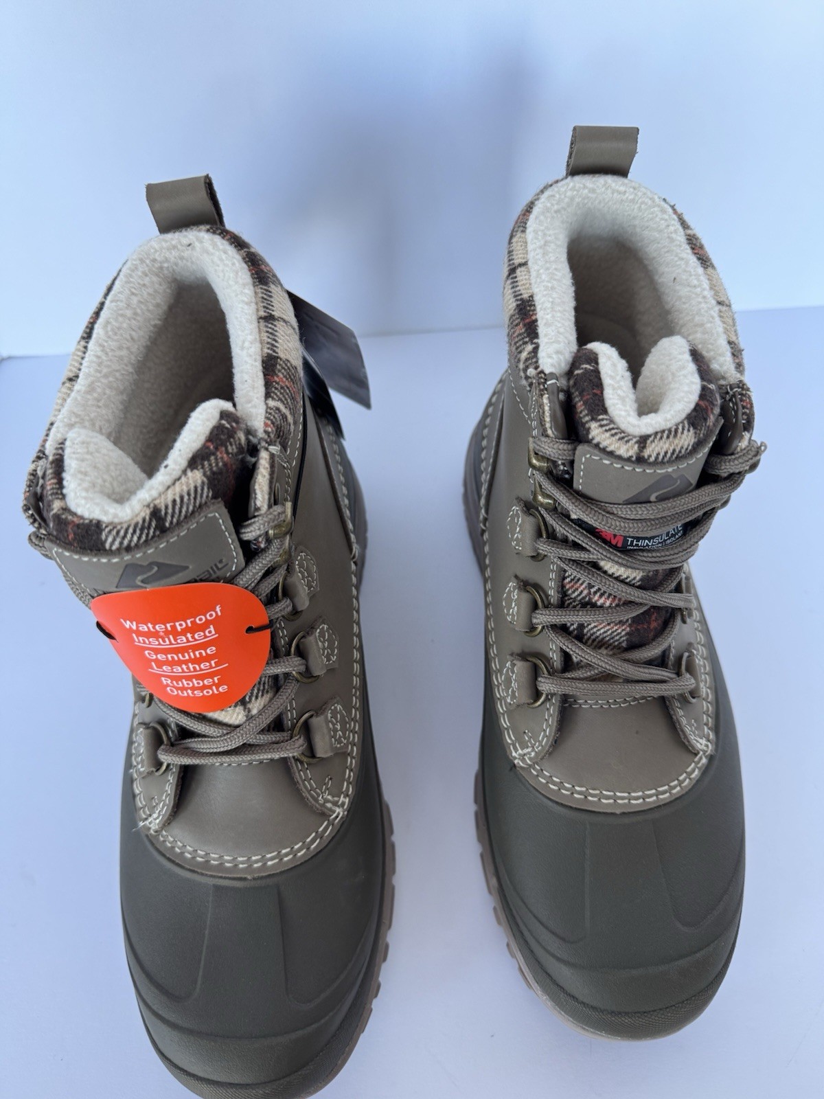 OZARK TRAIL WOMEN’S SNOW BOOTS, 8M, WATERPROOF, 3M THINSULATE, LEATHER, NEW