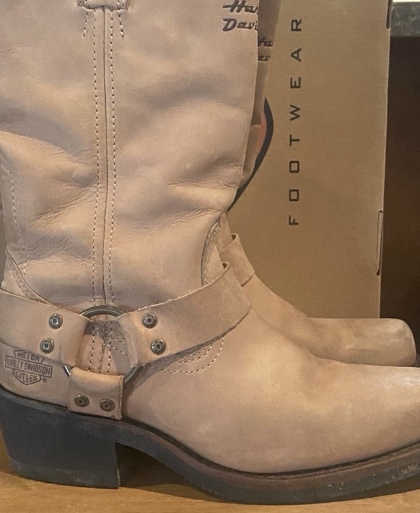 Women’s Harley Davidson Hustin Boots Size 6.5 Worn ONLY A Couple Times! No Box
