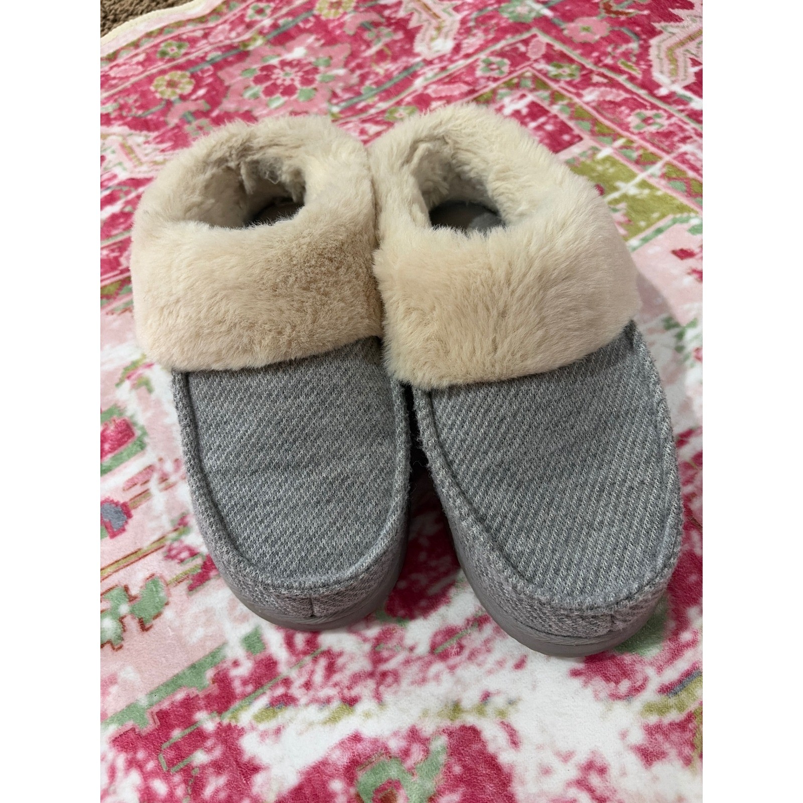 Dearfoams Womens Grey Faux Fur Trim Clog Slippers Size M 7-8 Indoor Outdoor Sole