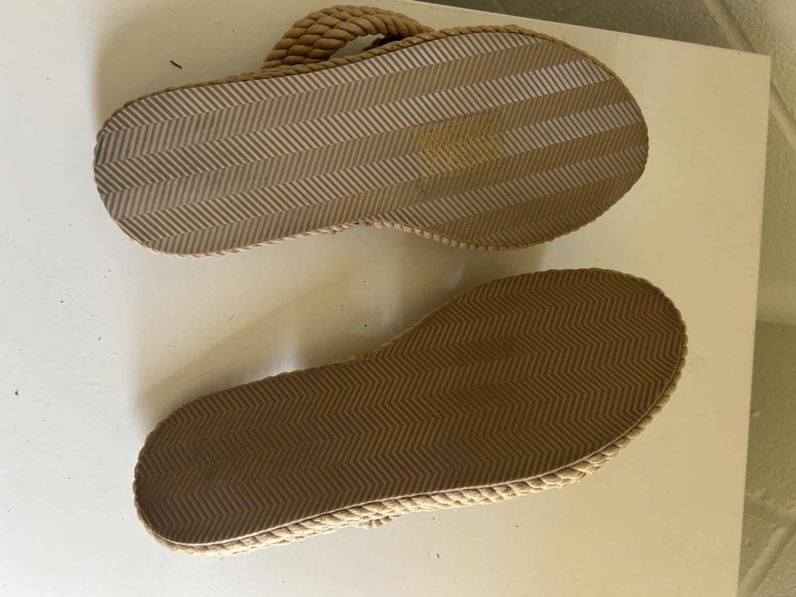 PF2 Women’ H&M Woven Beige Chunky Straw Raffia Natural slide on Sandals 8 / 39