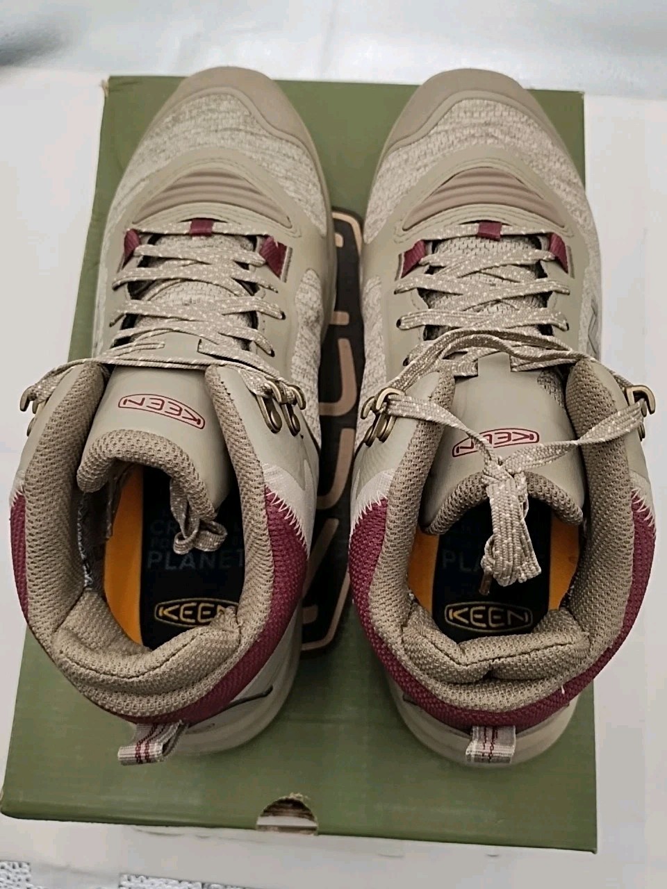 KEEN Terradora Explorer Mid Waterproof Hiking Boots Womens Size US 9.5W (#N4-A2)