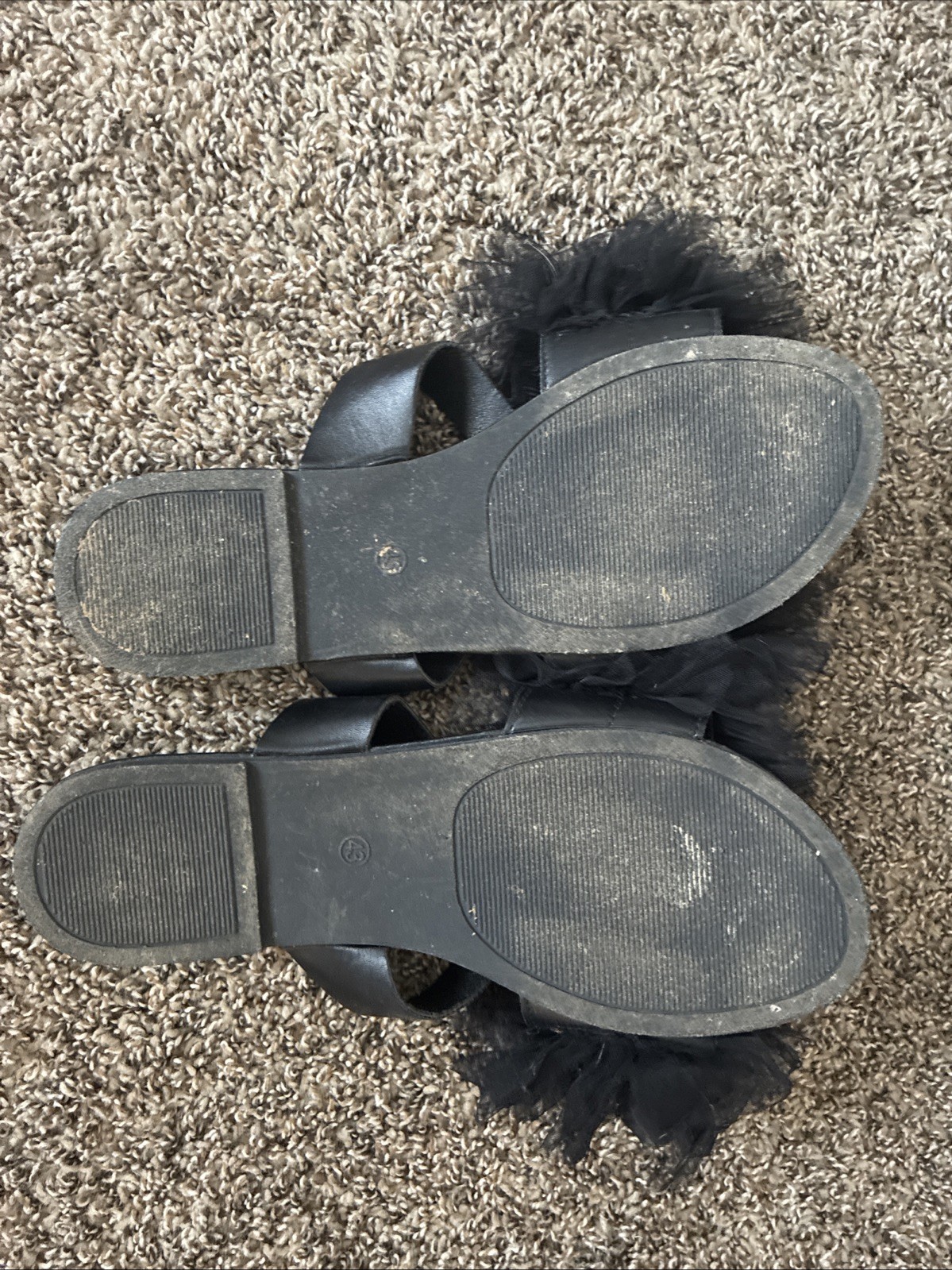 Sandals and Other Fabrics From Kentucky Caves