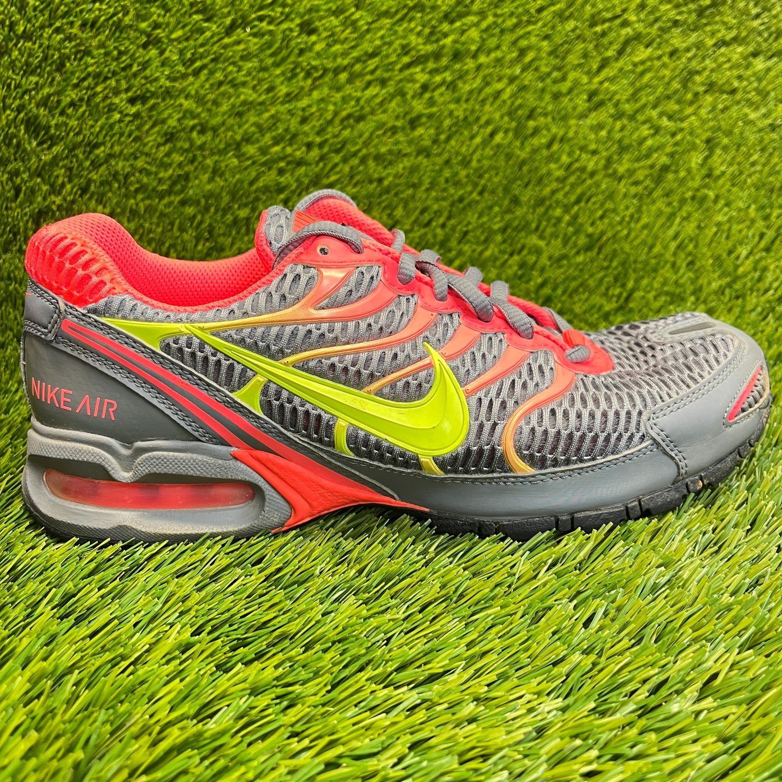 Nike Air Max Torch 4 Womens Size 8.5 Gray Pink Athletic Running Shoes Sneakers