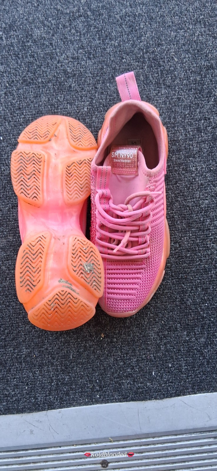 Steve Madden SM NY90 Women’s Pink Knit Low Top Lace-Up Sneaker Rhinestone
