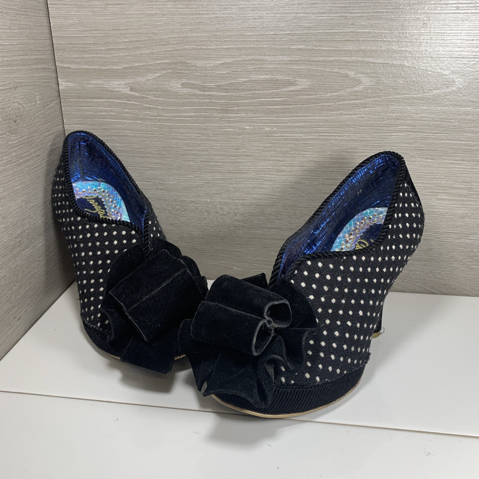 Irregular Choice ICONIC Polka Dot SZ 39 US 8 Booties Black Bow