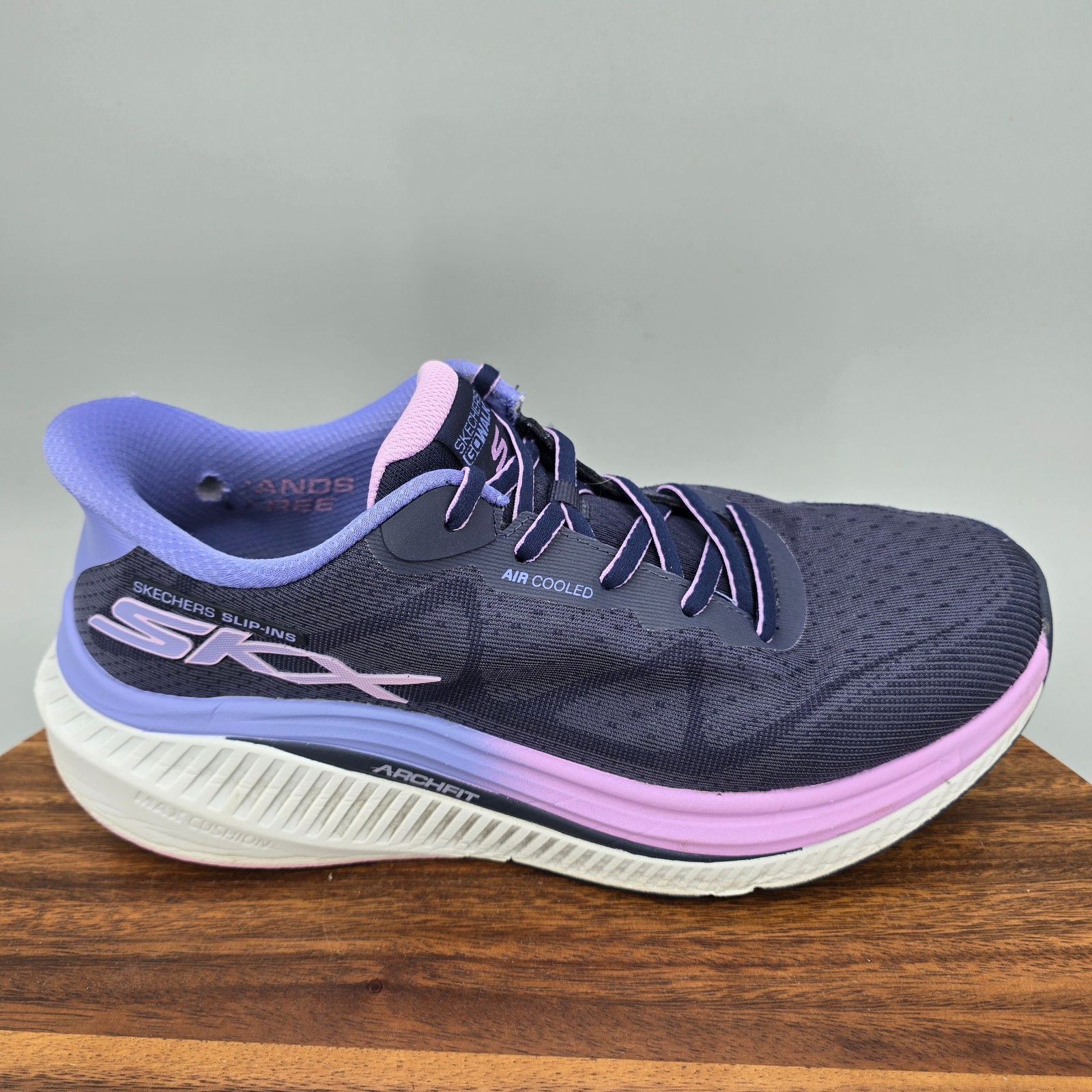 Skechers Go Walk Max Cushioning Shoes Womens 9 Navy Lavender Slip Ins Sneakers