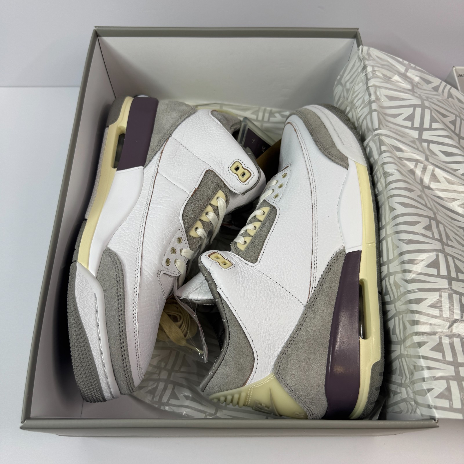 NEW Nike WMNS Air Jordan 3 Retro SP 2021 Sz 12 A Ma Maniére DH3434-110 Men 10.5
