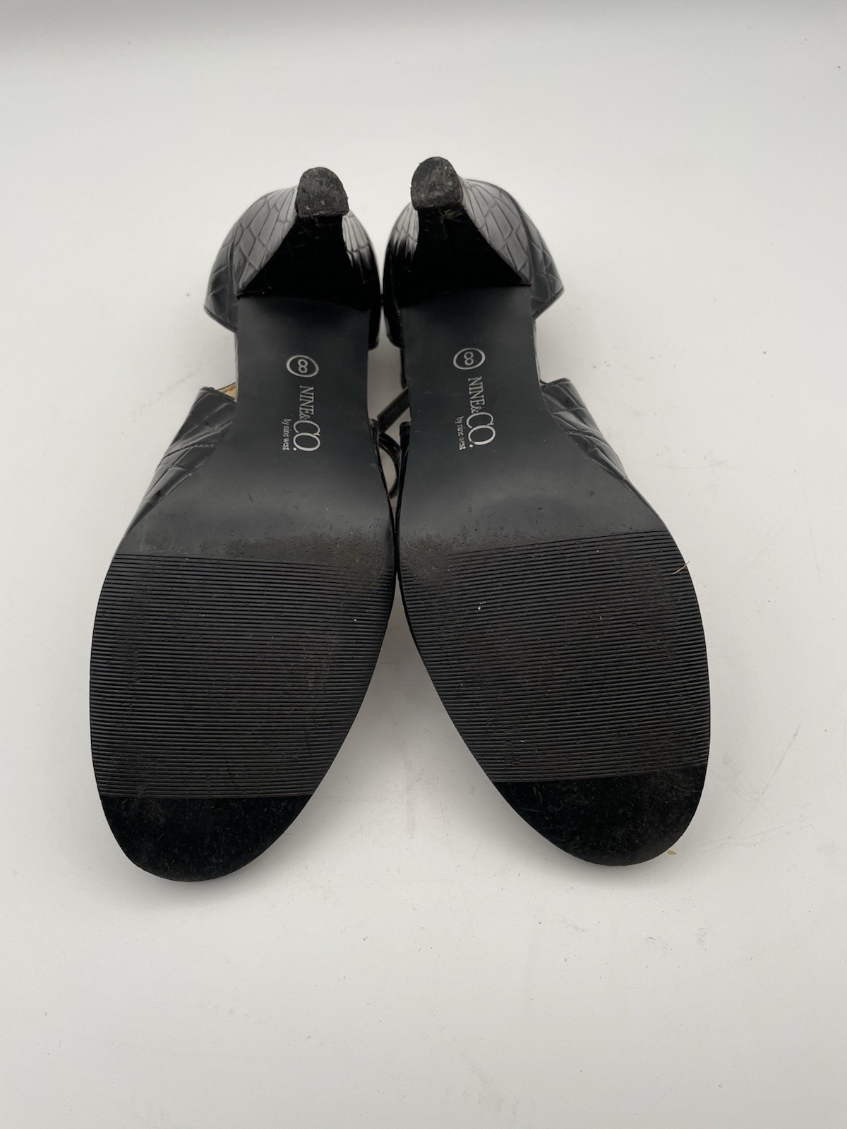 Nine West Black Alligator Look Round Toe Kitten Heel Women Size 8