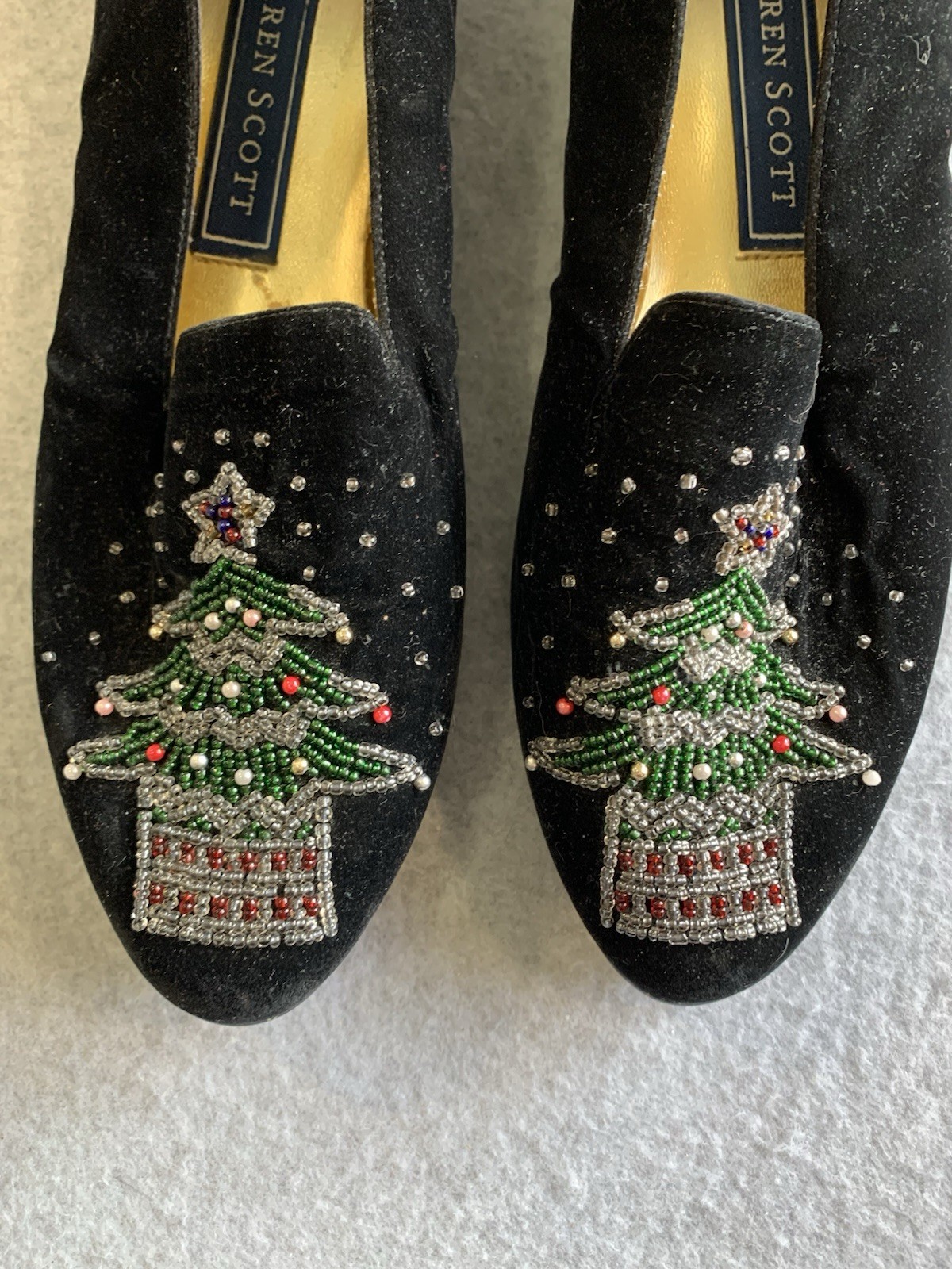 Karen Scott Women’s Black Faux Suede Slip-On Flats Beaded Christmas Tree US 9