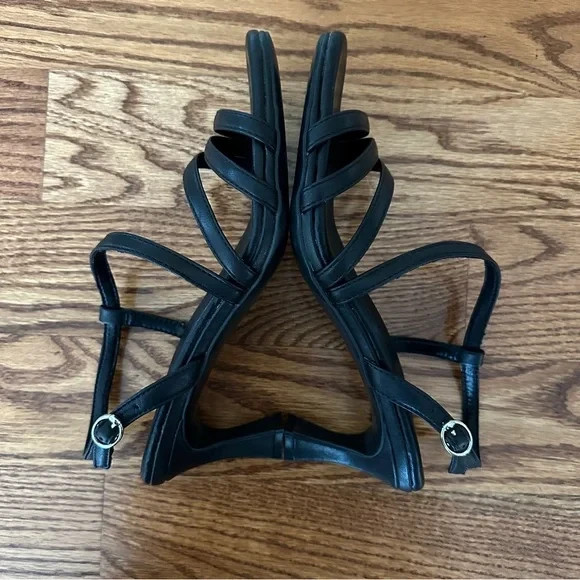 NWOT Naturalizer Elegant Galaxy Black Strappy Sandals, Sz 8.5M
