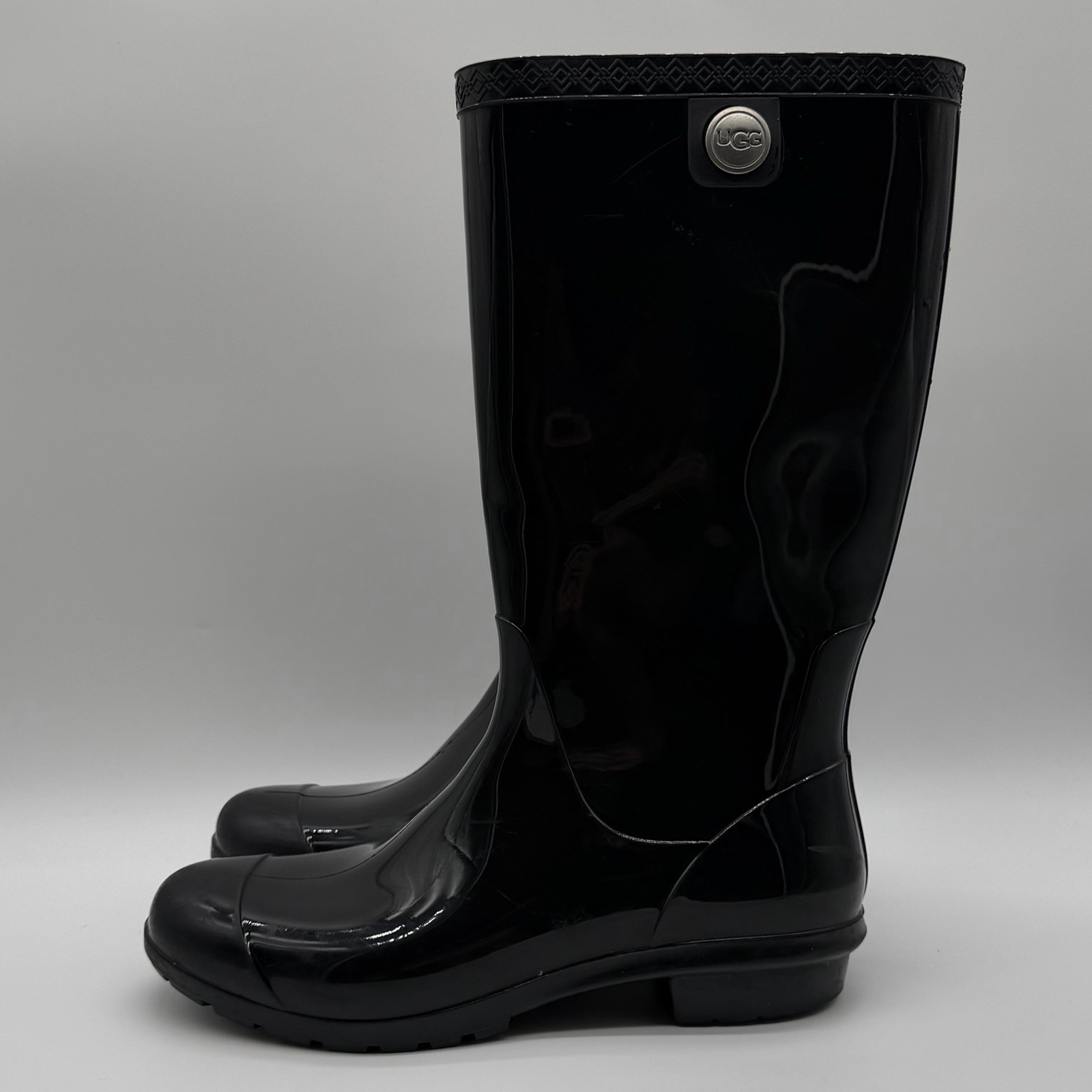 UGG Women’s Shaye Rubber Rain Boots Sheepskin Insole Shiny Black Gloss Size 9
