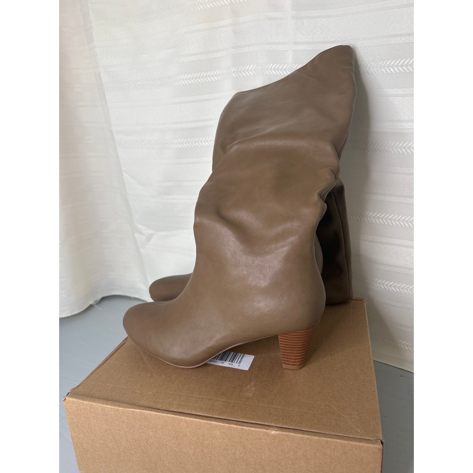 Journee Collection Jovey Tru Comfort Foam Pull On Almond Toe Boot Taupe Size 7