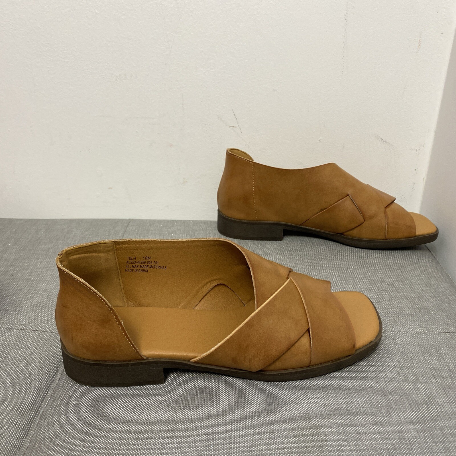 FRYE AND CO. TULIA SOLID BROWN ALL MAN MADE SLIP ON SANDALS SZ 10 M #S798