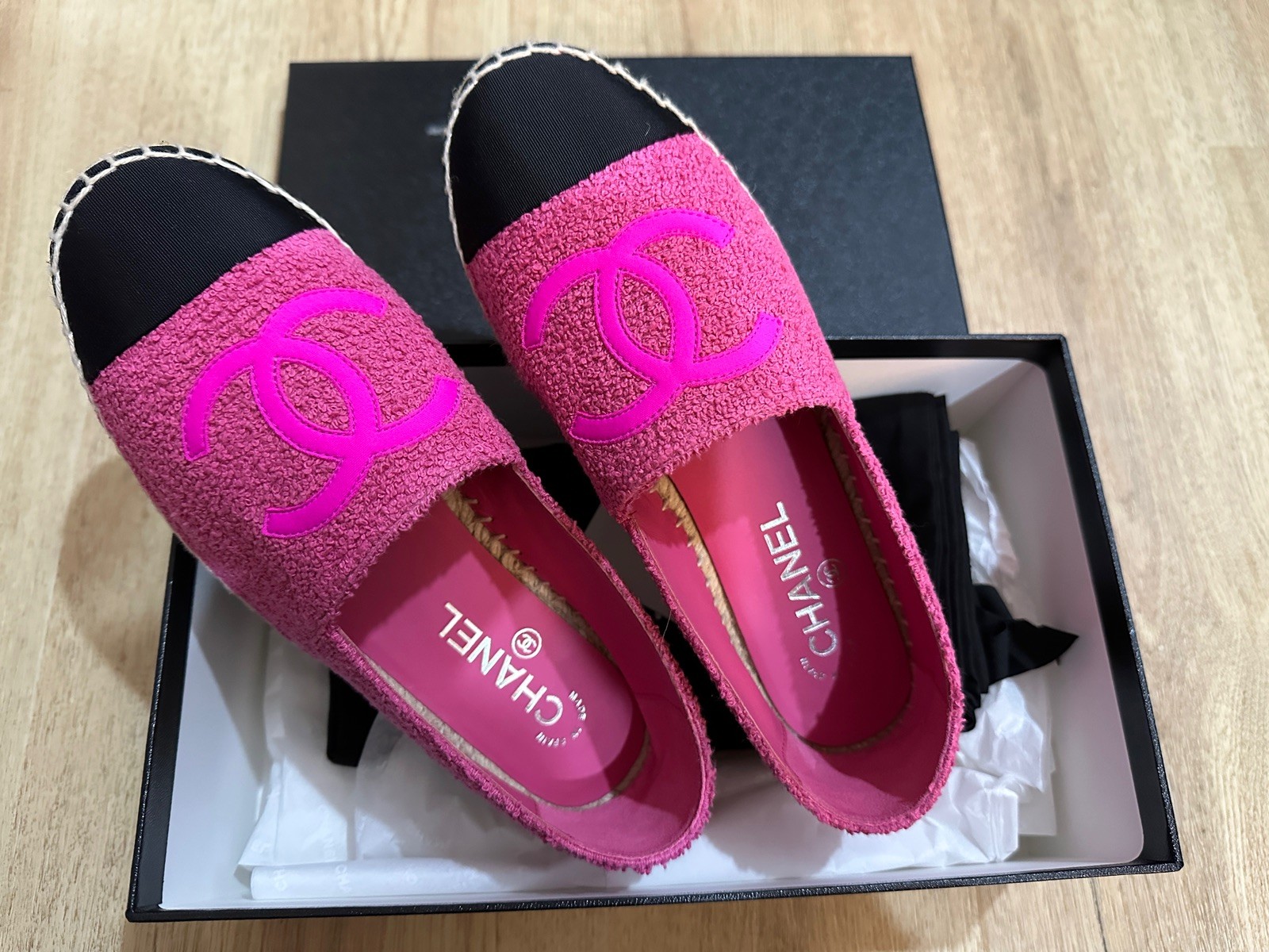 CHANEL Classic Espadrille Pink Tweed Fabric BRAND NEW in BOX Size 38
