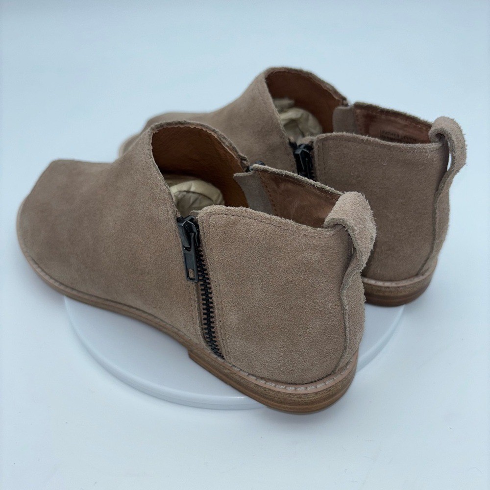 KELSI DAGGER Anthropologie Suede Ankle Boot Open Toed Taupe Flat Shoe Leather 9