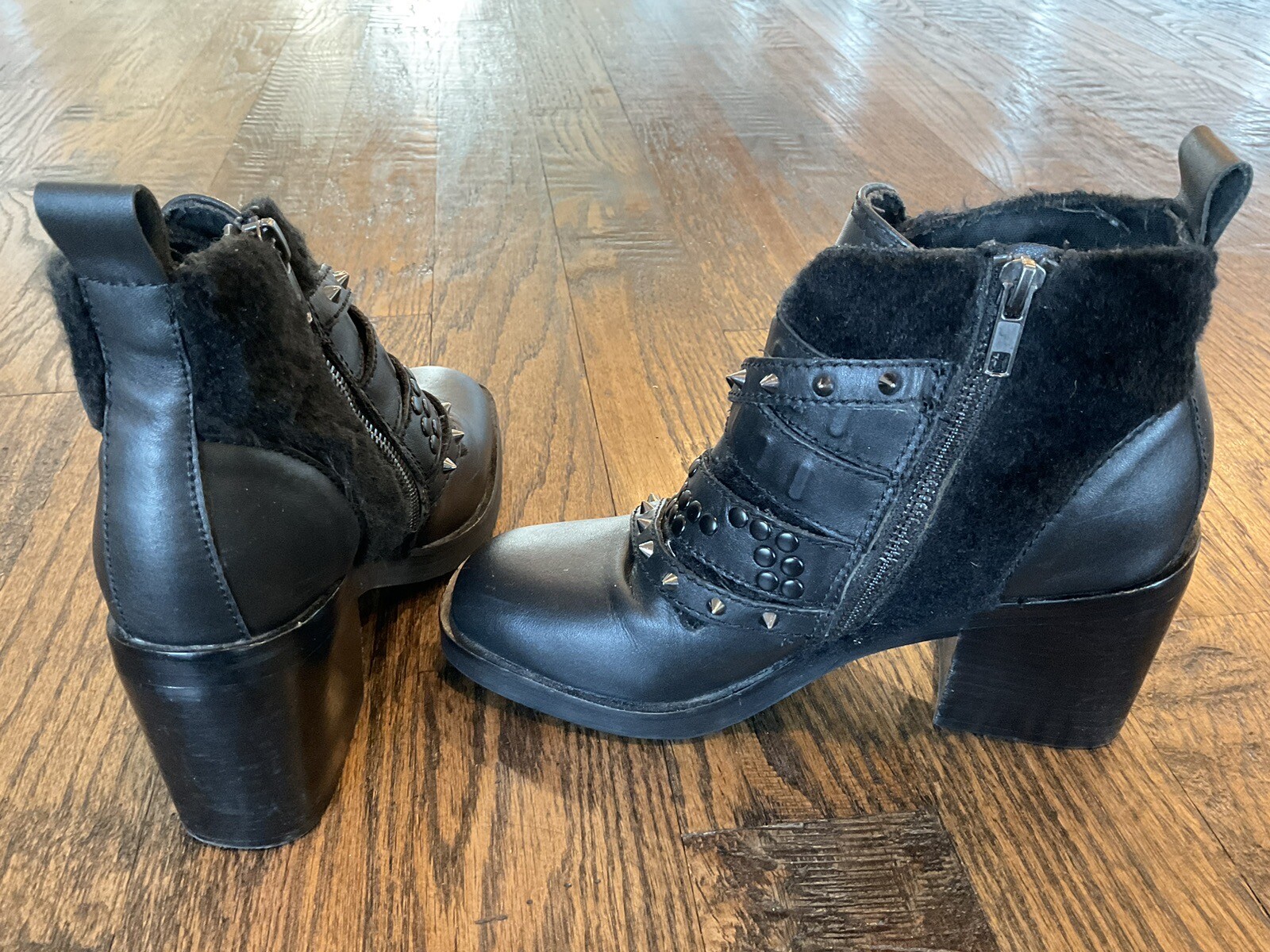 Kelsi Dagger Brooklyn Black Studded 3″ BlockHeel Ankle Boots Women’s US Size 6.5