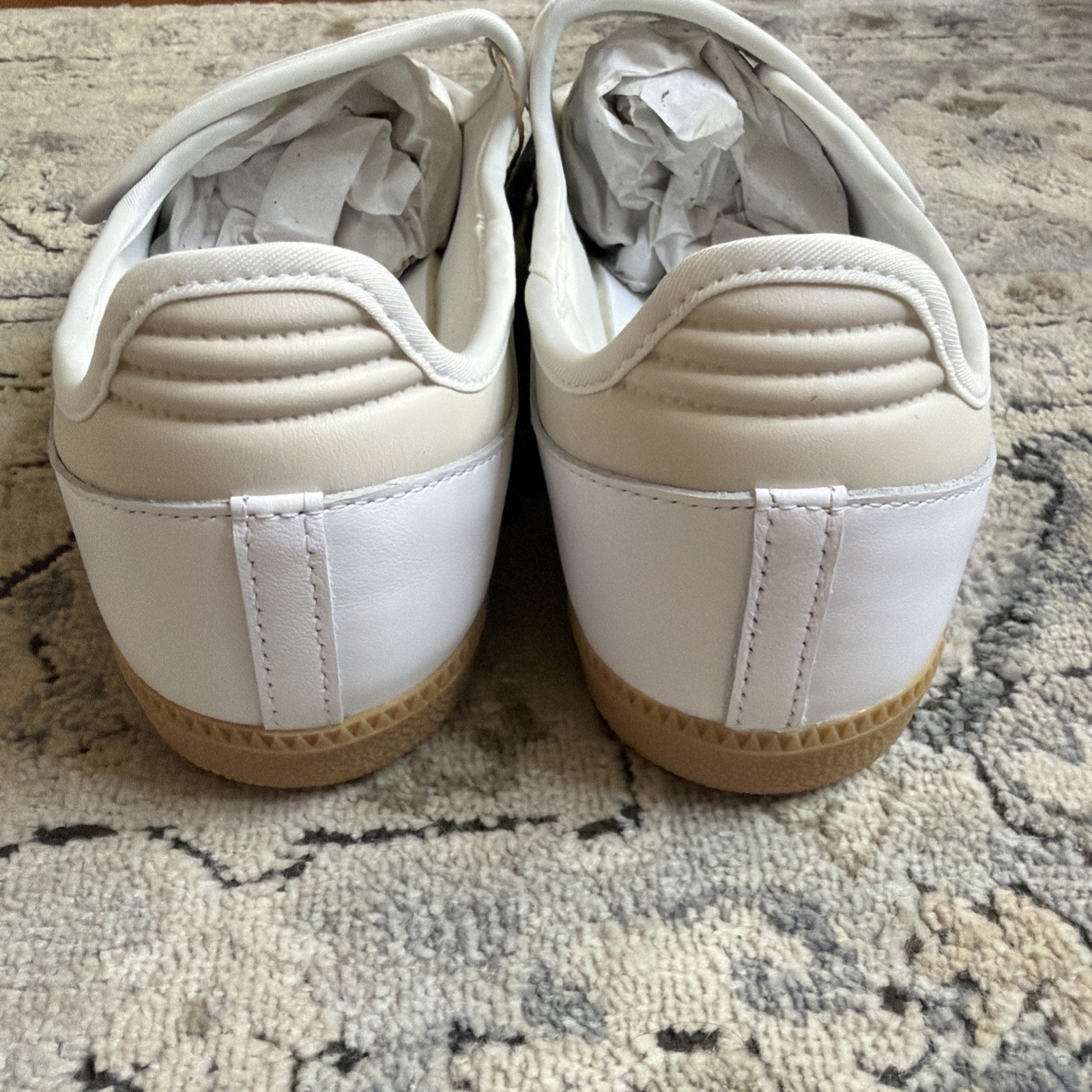 adidas Originals SAMBA JANE JR1402 Cloud White/Alumina Women’s Sneaker size 10