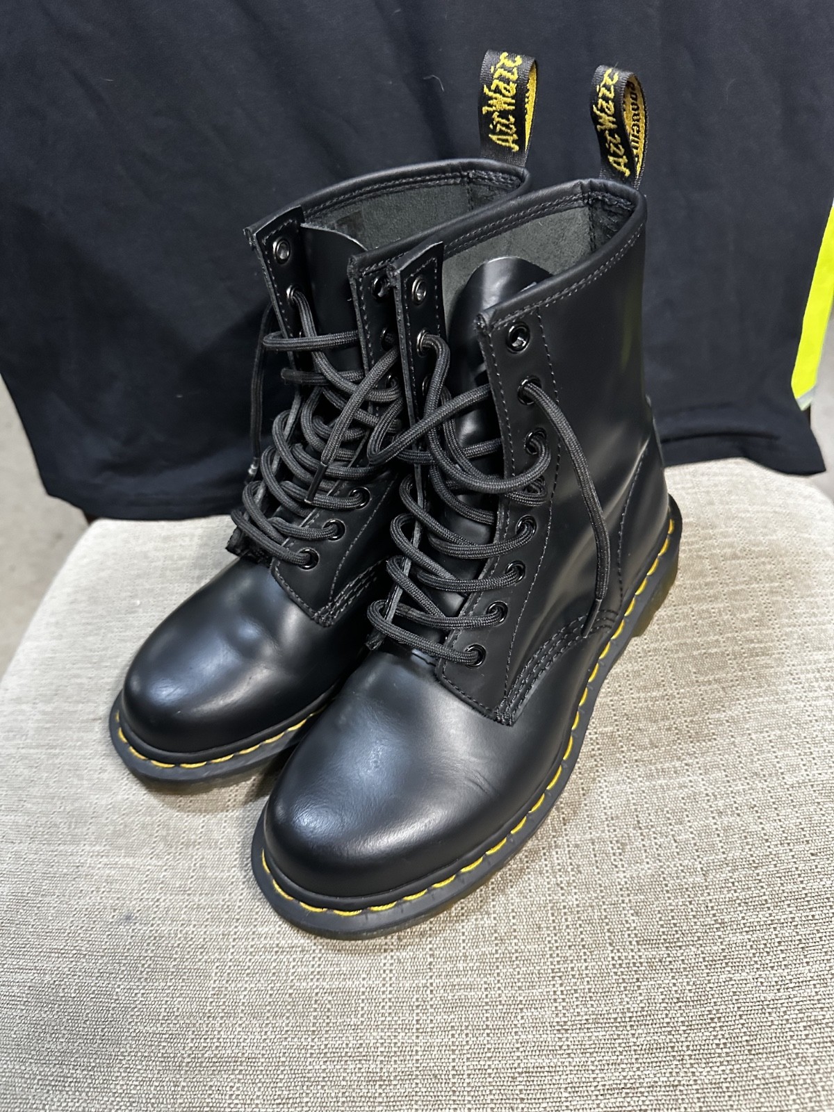 US 7 – Dr. Martens Women’s 1460 W Nappa Leather 8 Eye Boot **(Size US 7L )