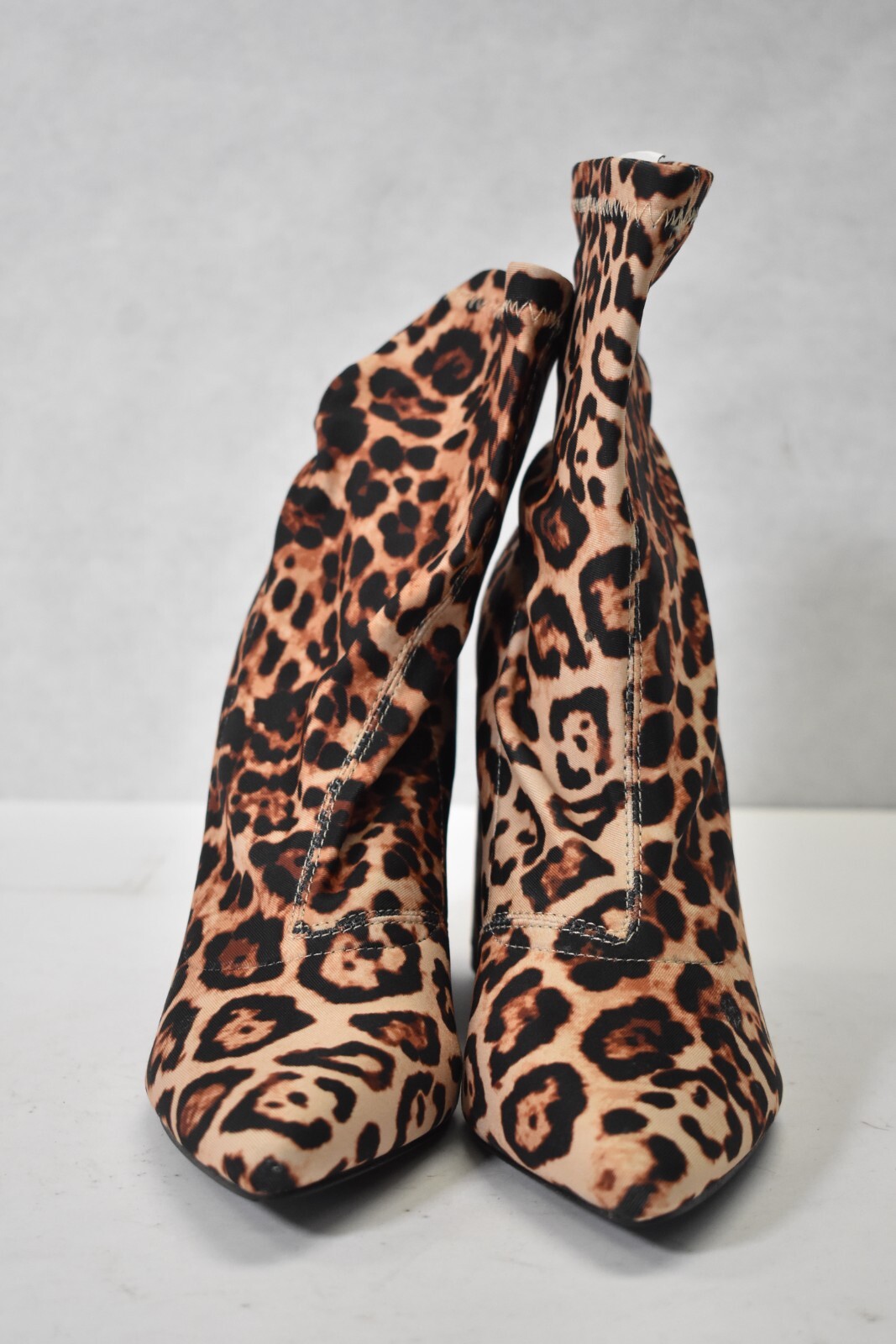 Cape Robbin Beast Leopard Print Heel Boots Size 6 Womens Man Made Fabric Upper