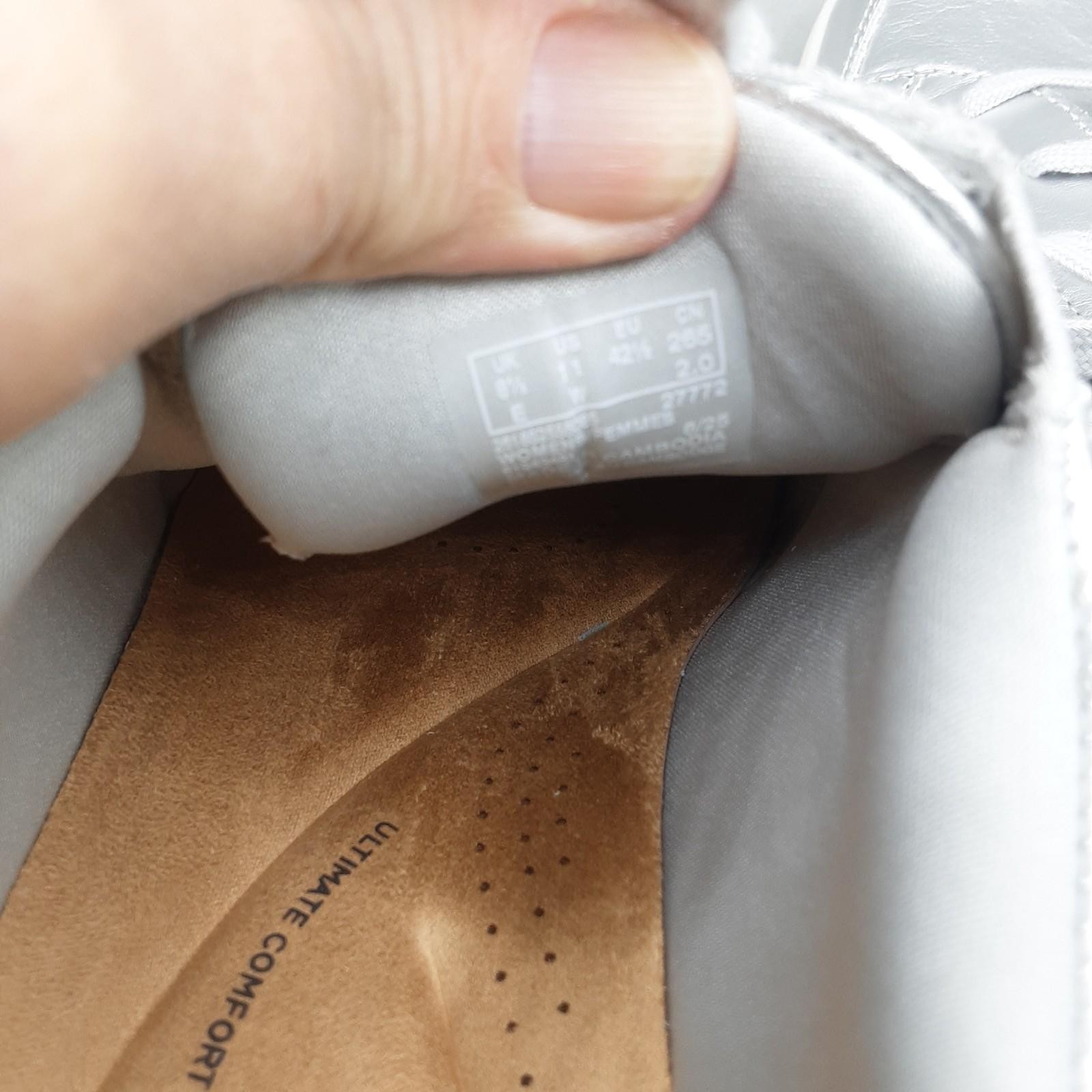 Clarks Women’s Bryianne Bayla Lace-Up Sneakers 11W Silver Metallic A113