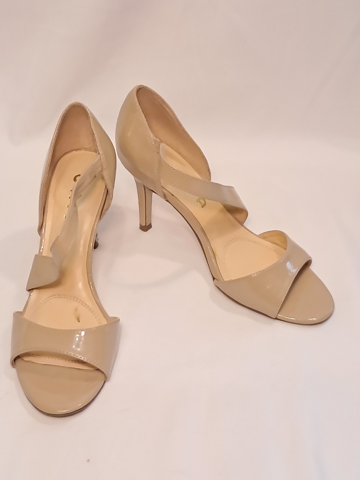 Unisa Size 6.5M Beige/Nude Patent Pumps 3.25″ Stiletto Heel Asymmetric Strap