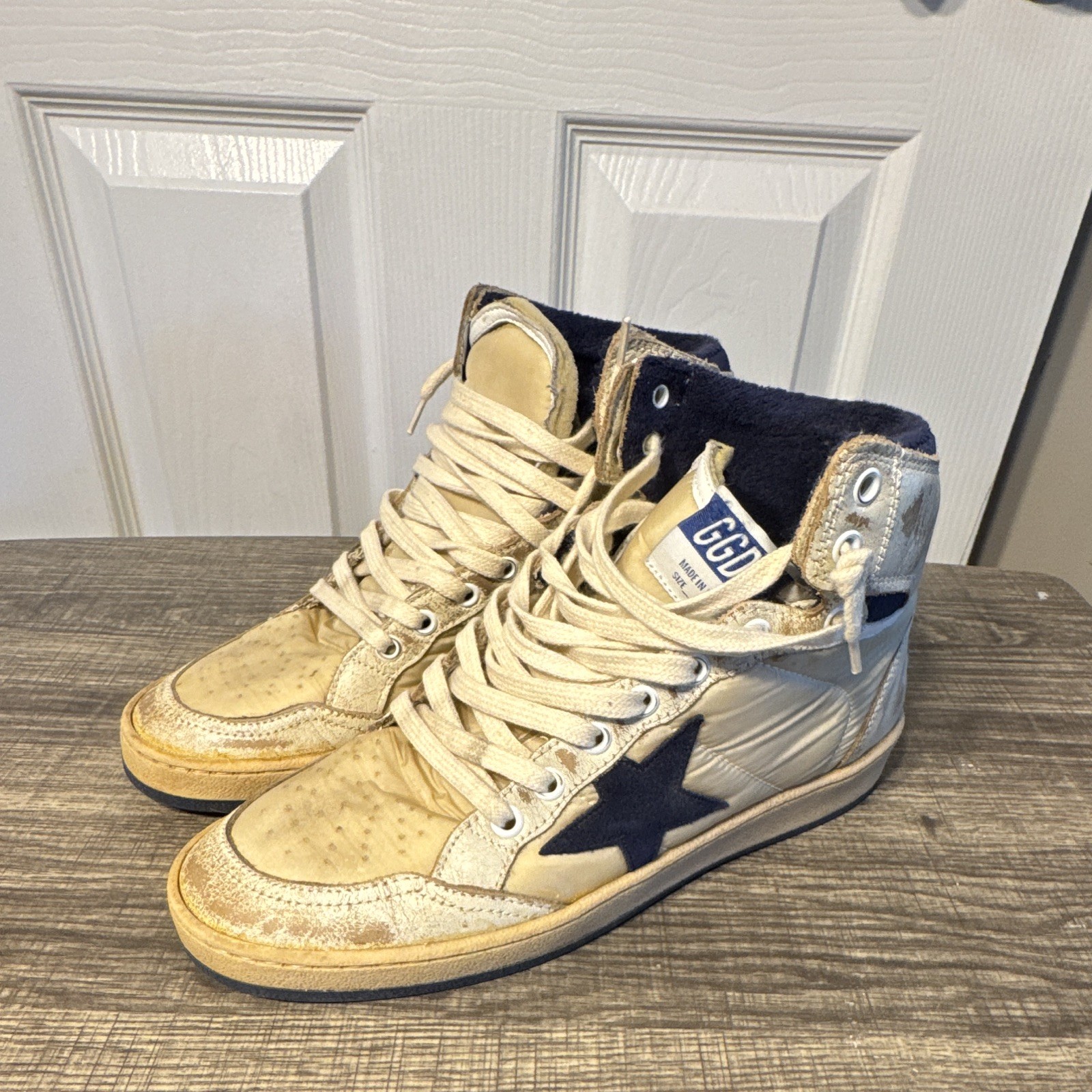Golden Goose Sky Star Sneaker High-Top white/dark blue 38 US 8 women’s in box