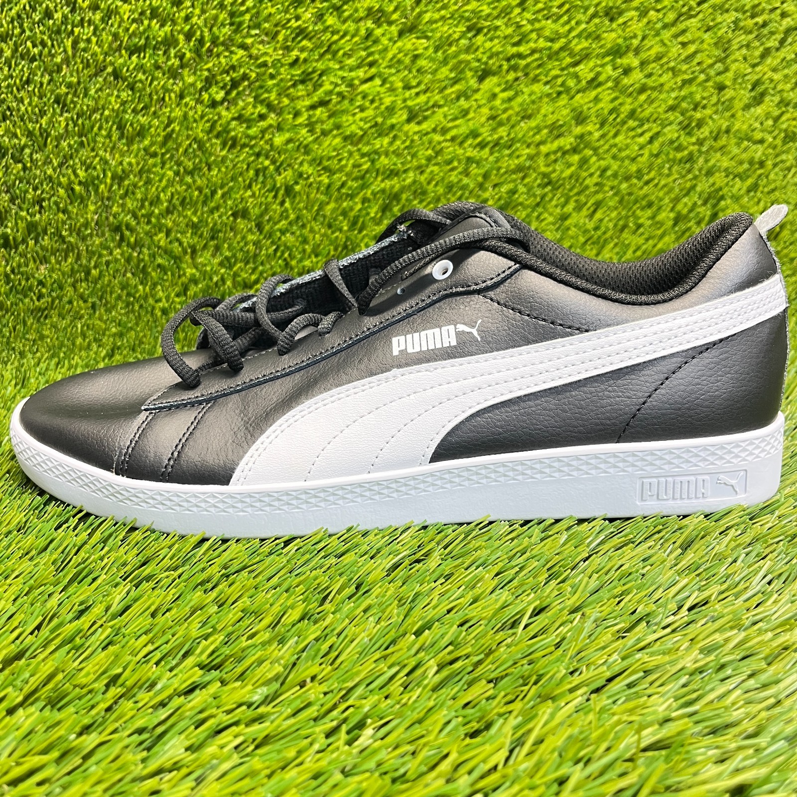 Puma Smash v2 Leather Womens Size 11 Black White Athletic Trainer Shoes Sneakers