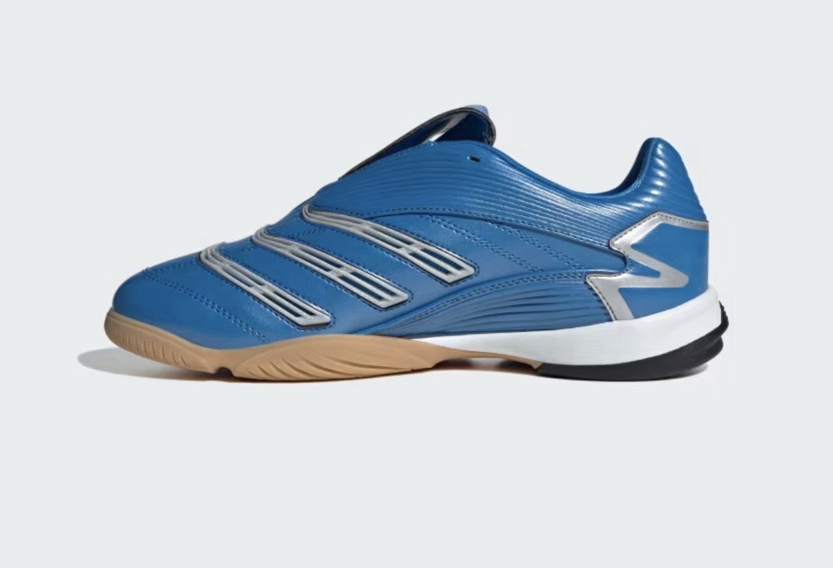 Size 6- adidas Predator Sala Blue Silver Metallic Gum W NIB