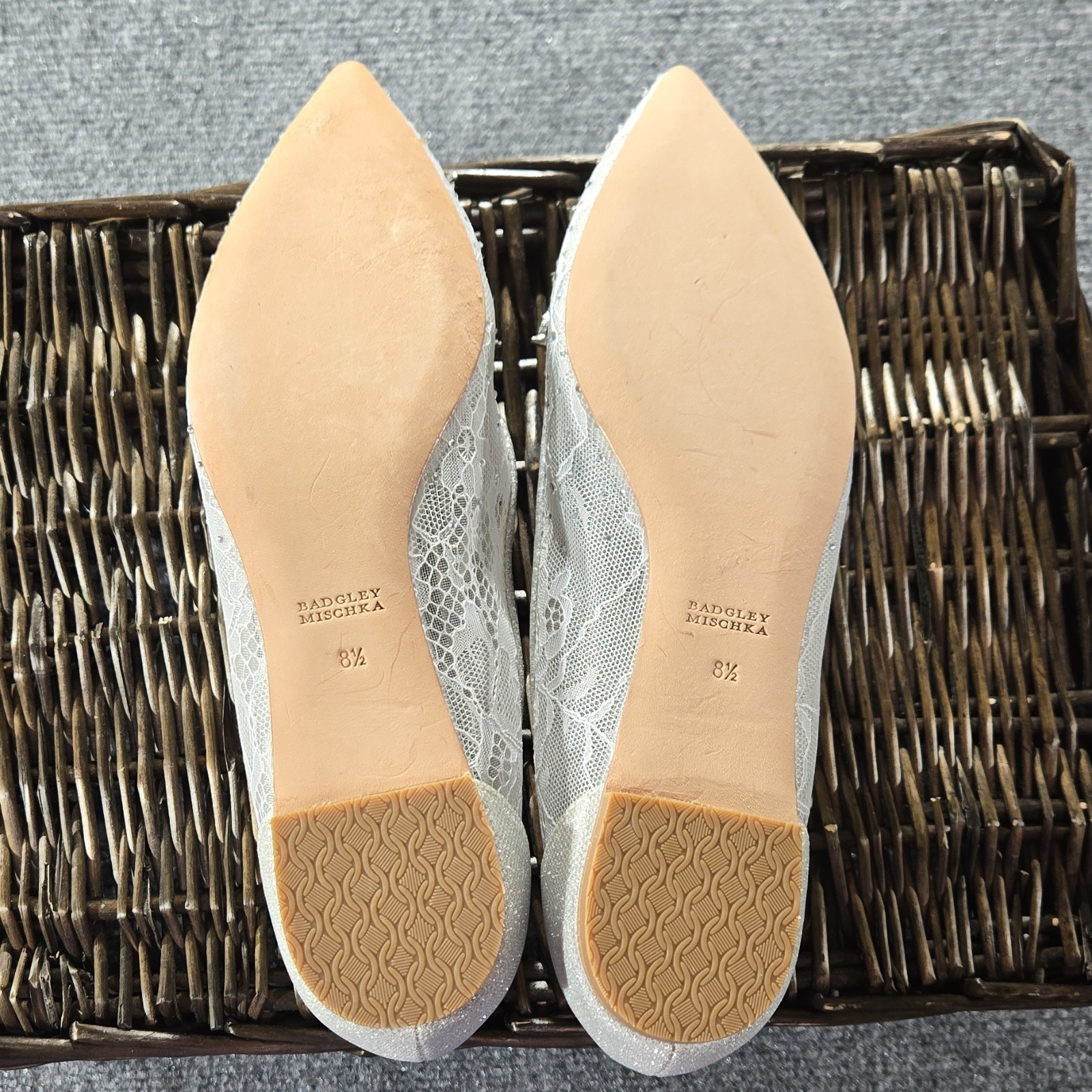 Badgley Mischka Silver Lace Embellished Crystal Rhinestone Beaded Flats Size 8.5