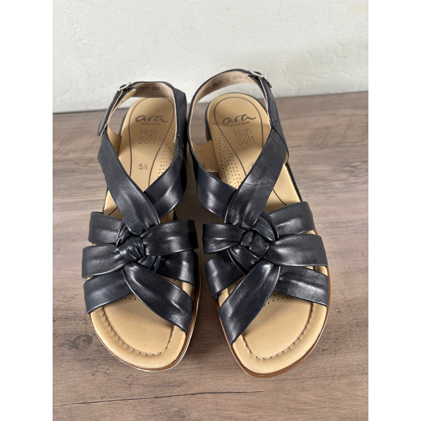 Ara Lucilla Black Leather Wedge Sandal Slingback knotted design size 7.5