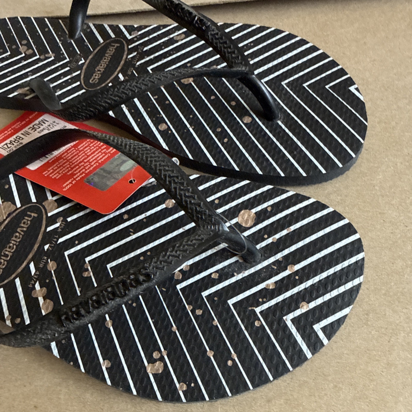 Havaianas Slim Black Geometric White Chevron Gold Circles EU 41/42 – New
