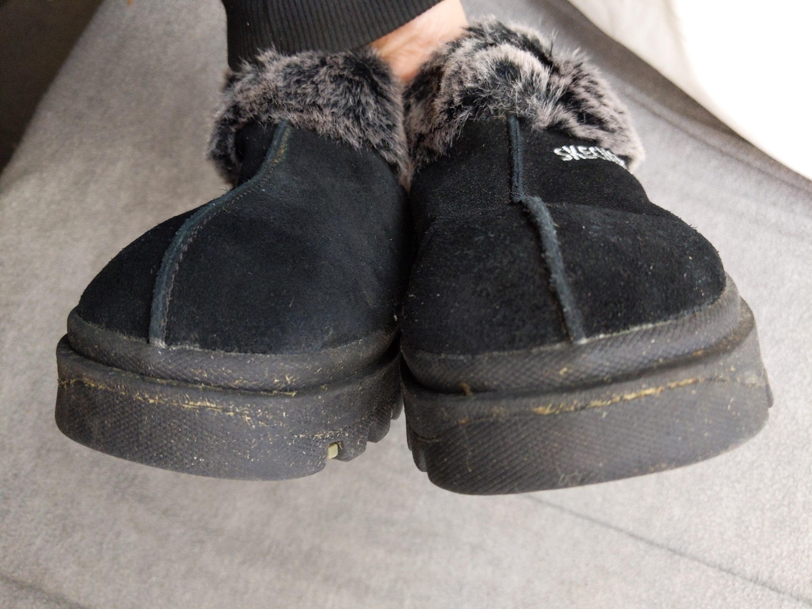 Skechers Asana Clog Shoes Womens 7.5 Black Suede Faux Fur Slippers 45708