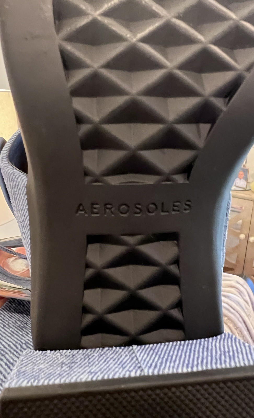 Aerosoles NWT Womens Denim 2.5” Block Heel Sandal Silver Buckle Black Sole Sz 10
